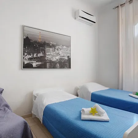 La First Ludy Apartamento