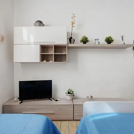 La First Ludy Apartamento *